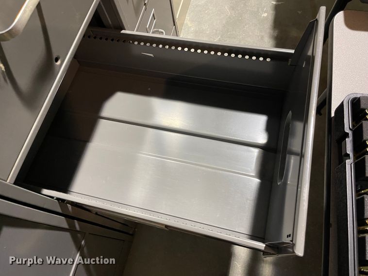 image for item JS9284 (5) filing cabinets