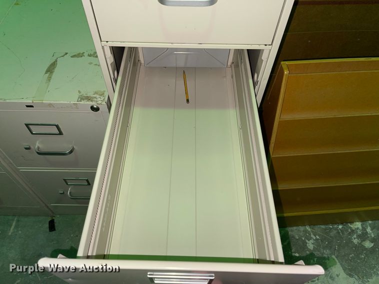 image for item JS9286 (4) filing cabinets