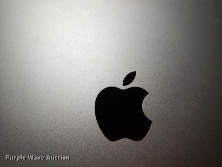 image for item JS9290 (28) Apple Ipads