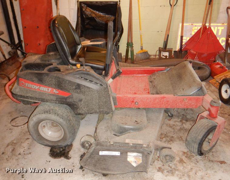 image for item JS9293 Troy Built  ZTR lawn mower