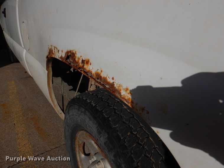 image for item JS9295 2000 Chevrolet Silverado 1500  Ext. Cab pickup truck