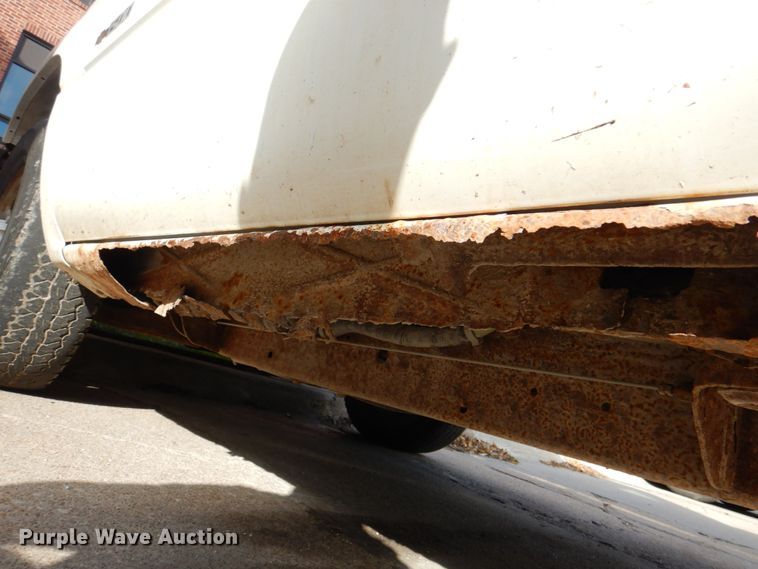 image for item JS9295 2000 Chevrolet Silverado 1500  Ext. Cab pickup truck