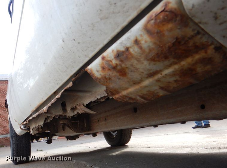 image for item JS9295 2000 Chevrolet Silverado 1500  Ext. Cab pickup truck