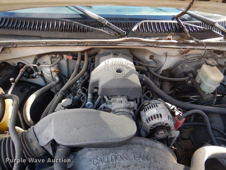 image for item JS9295 2000 Chevrolet Silverado 1500  Ext. Cab pickup truck