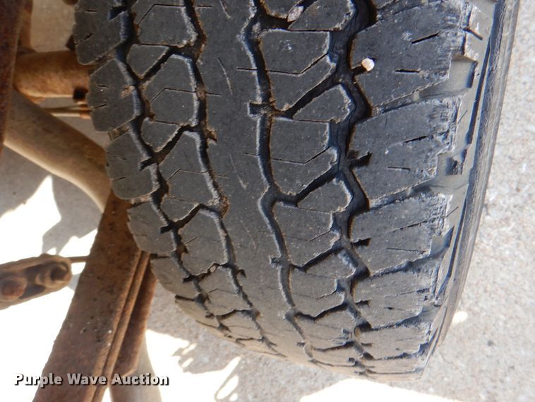 image for item JS9295 2000 Chevrolet Silverado 1500  Ext. Cab pickup truck