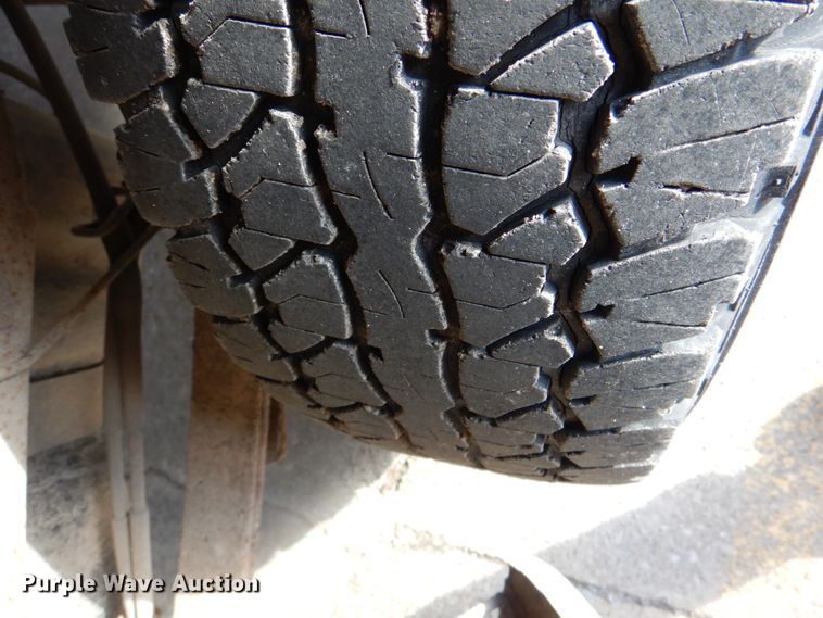 image for item JS9295 2000 Chevrolet Silverado 1500  Ext. Cab pickup truck