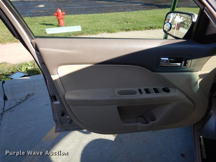 image for item JS9297 2007 Ford Fusion SE