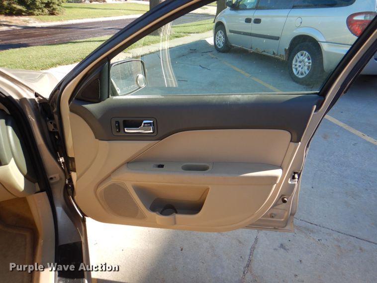 image for item JS9297 2007 Ford Fusion SE