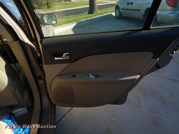 image for item JS9297 2007 Ford Fusion SE