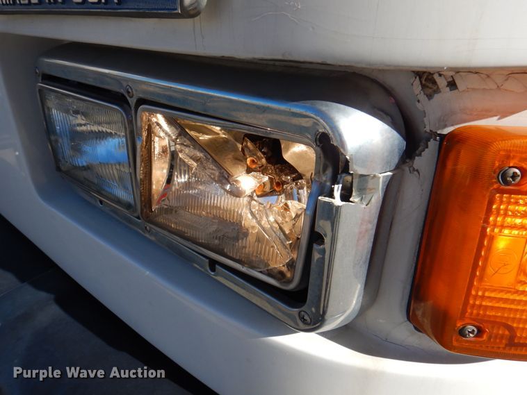 image for item JS9299 2004 Gillig G29B102N4  transit bus