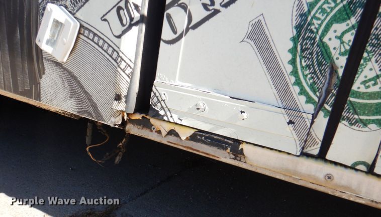 image for item JS9299 2004 Gillig G29B102N4  transit bus