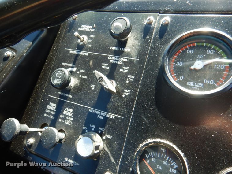 image for item JS9299 2004 Gillig G29B102N4  transit bus