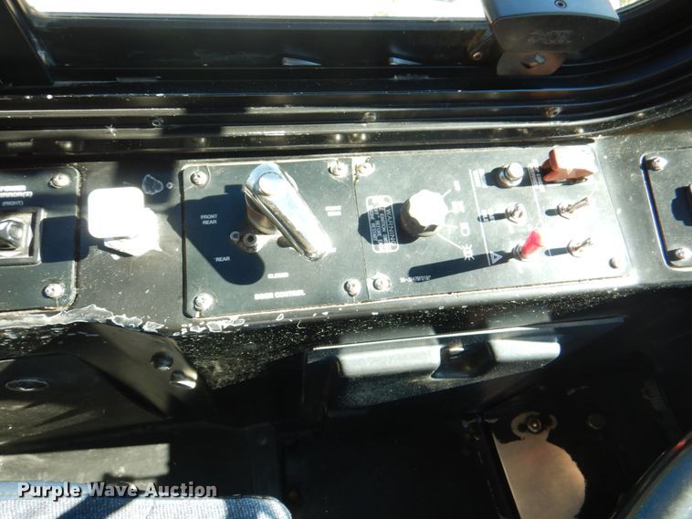 image for item JS9299 2004 Gillig G29B102N4  transit bus