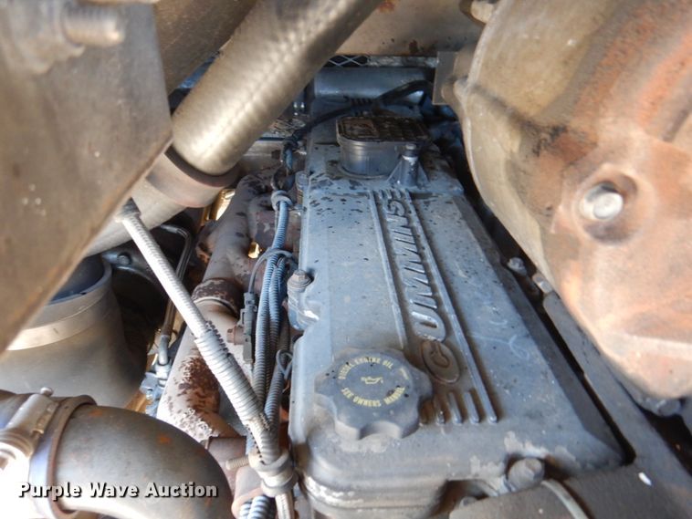 image for item JS9299 2004 Gillig G29B102N4  transit bus