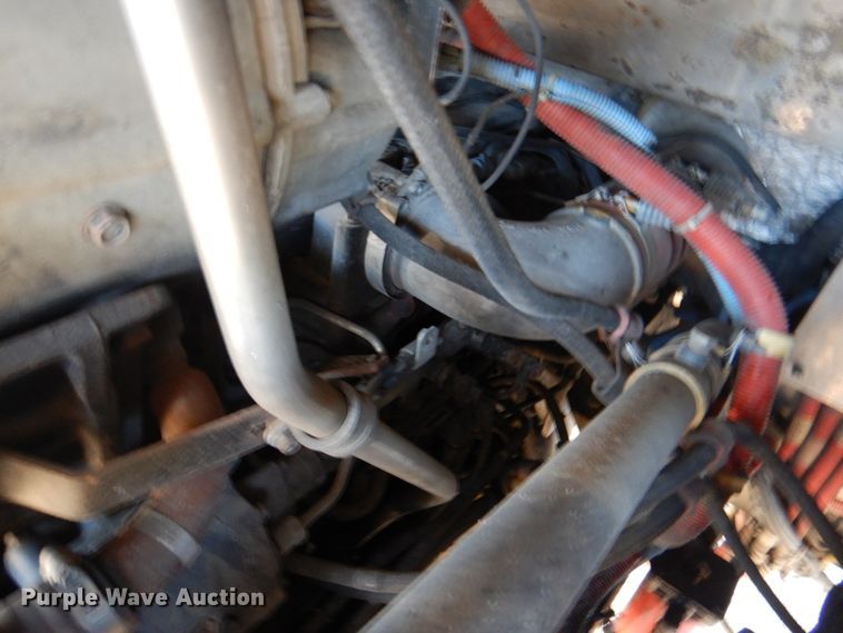 image for item JS9299 2004 Gillig G29B102N4  transit bus