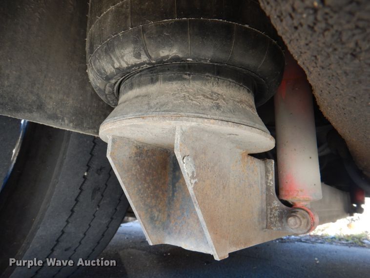 image for item JS9299 2004 Gillig G29B102N4  transit bus