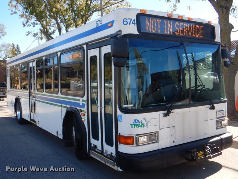 image for item JS9300 2004 Gillig  shuttle bus