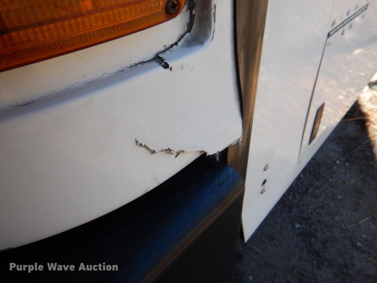 image for item JS9300 2004 Gillig  shuttle bus