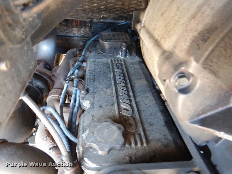 image for item JS9300 2004 Gillig  shuttle bus