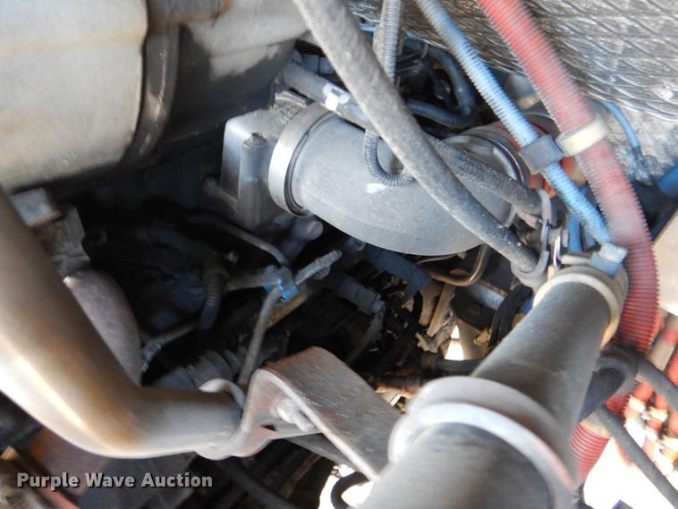 image for item JS9300 2004 Gillig  shuttle bus