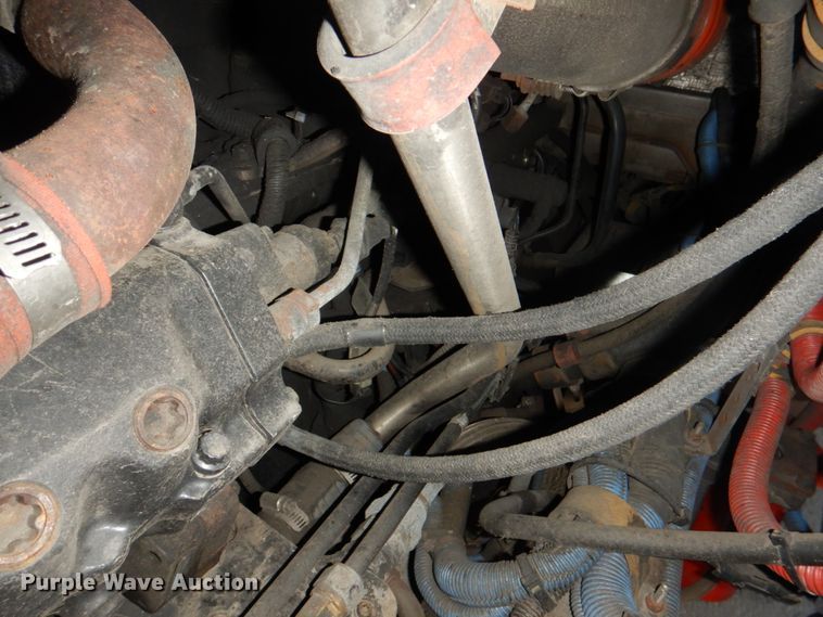 image for item JS9300 2004 Gillig  shuttle bus