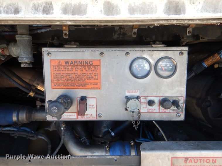 image for item JS9300 2004 Gillig  shuttle bus