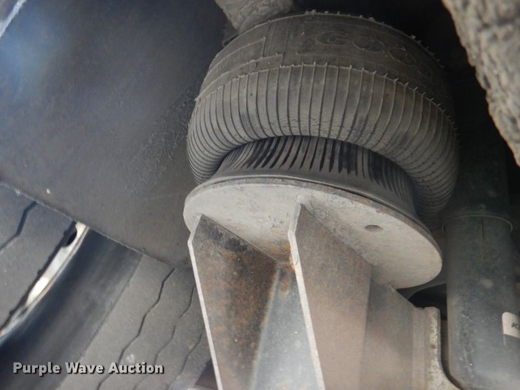 image for item JS9300 2004 Gillig  shuttle bus