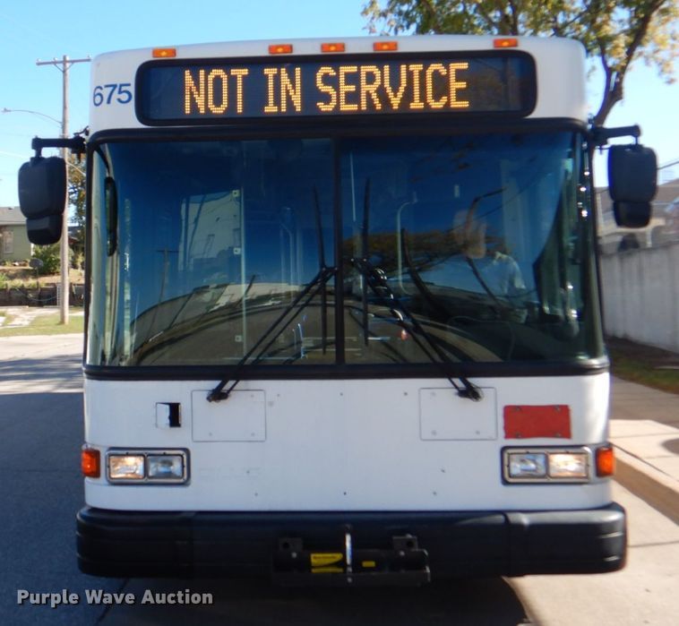 image for item JS9301 2004 Gillig G29B102N4  transit bus