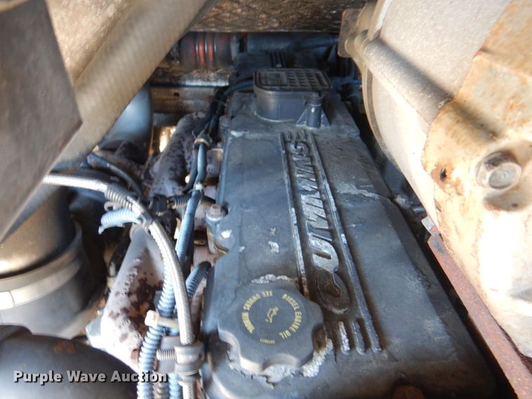 image for item JS9301 2004 Gillig G29B102N4  transit bus