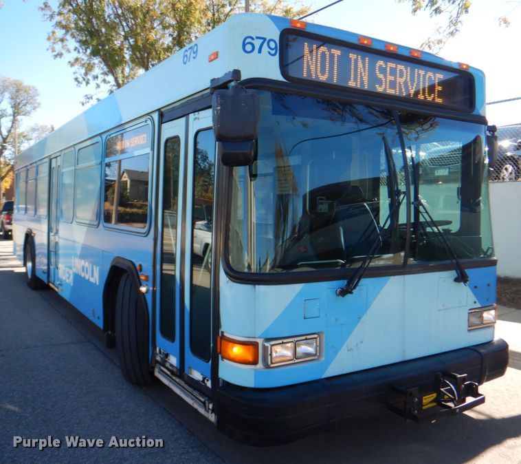 image for item JS9302 2004 Gillig  shuttle bus