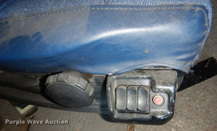 image for item JS9305 (2) USSC bus seats