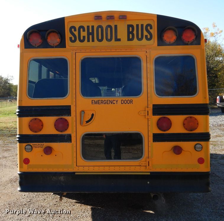 image for item JT9440 2007 GMC Savana G3500  Thomas Minotou school bus