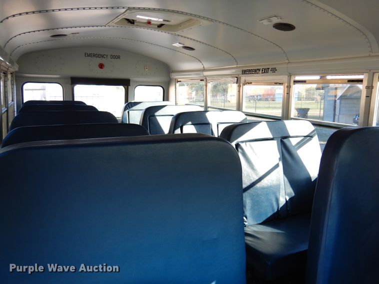 image for item JT9440 2007 GMC Savana G3500  Thomas Minotou school bus