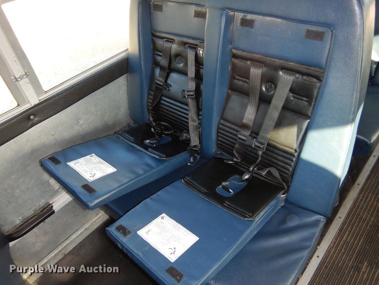 image for item JT9440 2007 GMC Savana G3500  Thomas Minotou school bus