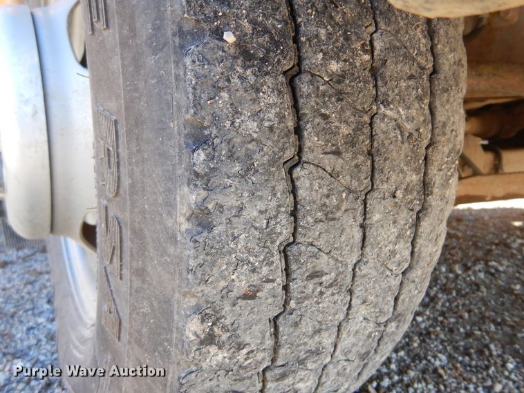 image for item JT9440 2007 GMC Savana G3500  Thomas Minotou school bus