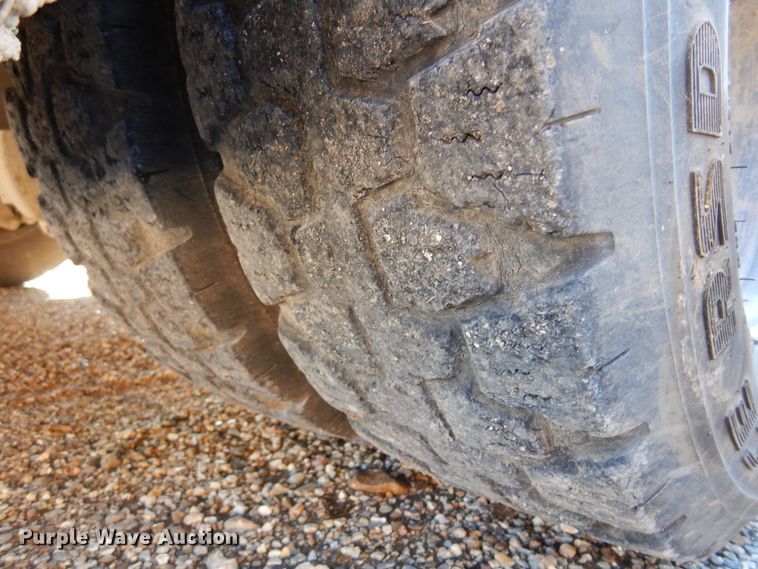 image for item JT9440 2007 GMC Savana G3500  Thomas Minotou school bus