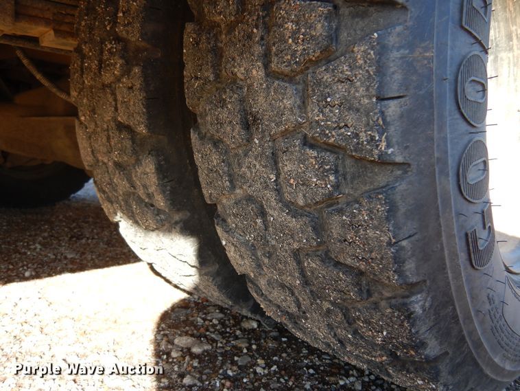 image for item JT9440 2007 GMC Savana G3500  Thomas Minotou school bus