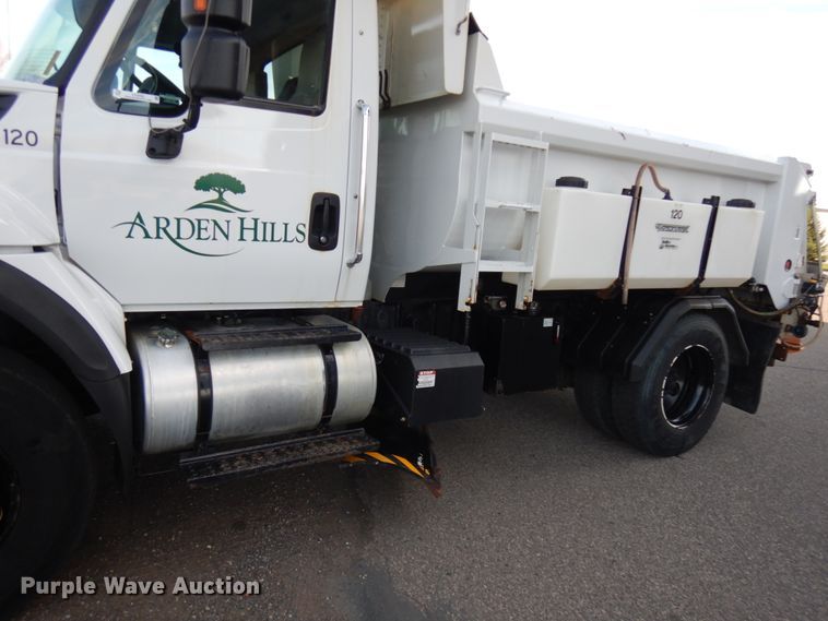 image for item KK9783 2011 International 7400  dump truck