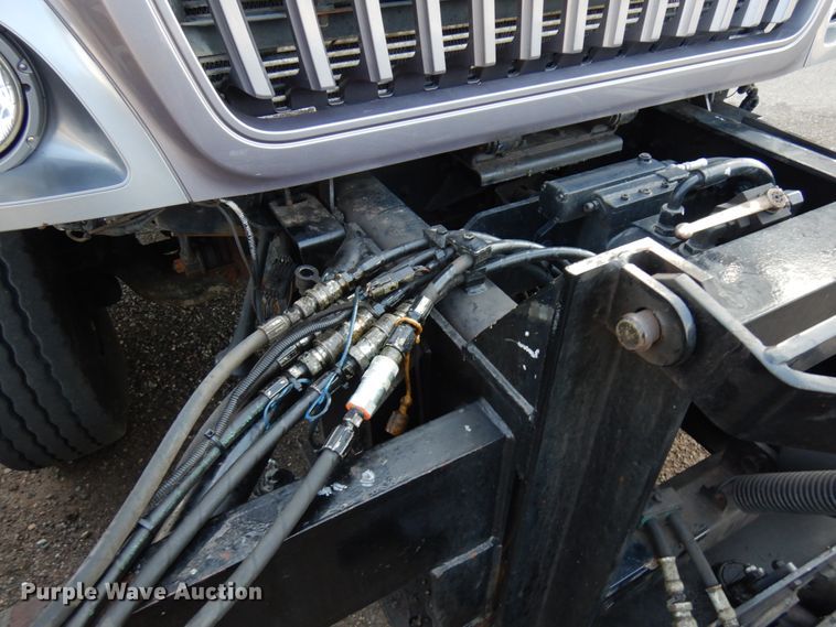 image for item KK9783 2011 International 7400  dump truck