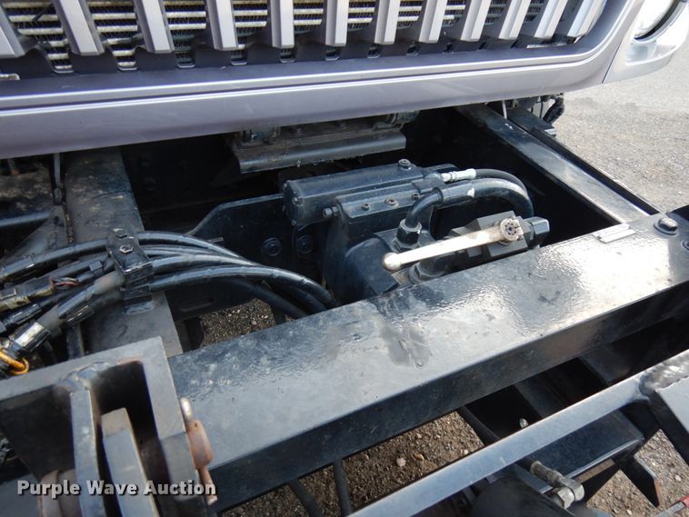 image for item KK9783 2011 International 7400  dump truck