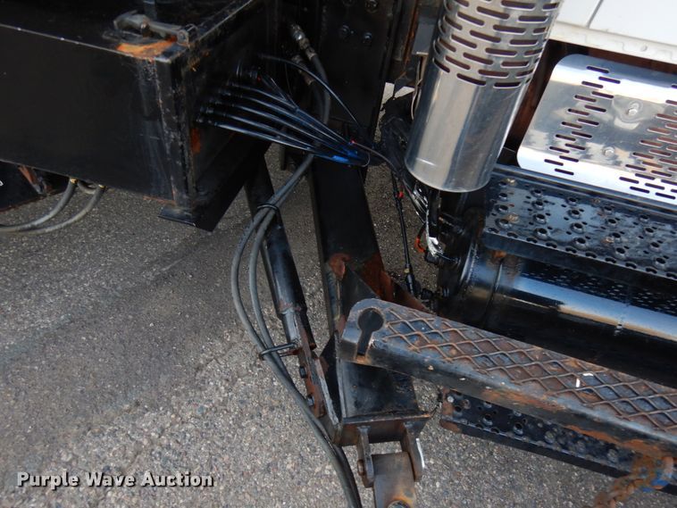 image for item KK9783 2011 International 7400  dump truck