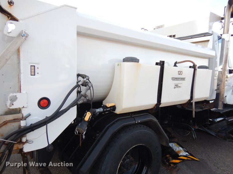 image for item KK9783 2011 International 7400  dump truck