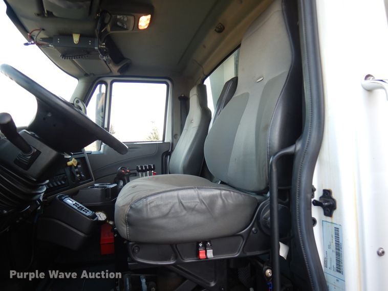 image for item KK9783 2011 International 7400  dump truck