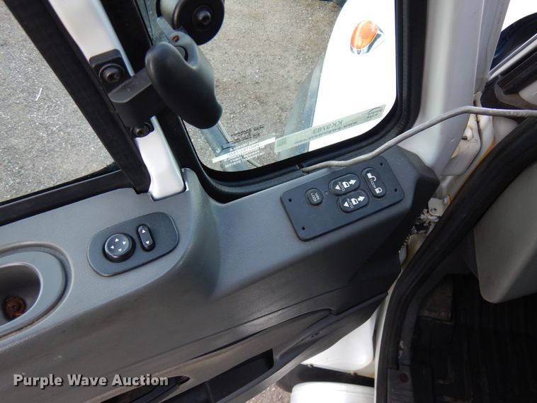 image for item KK9783 2011 International 7400  dump truck