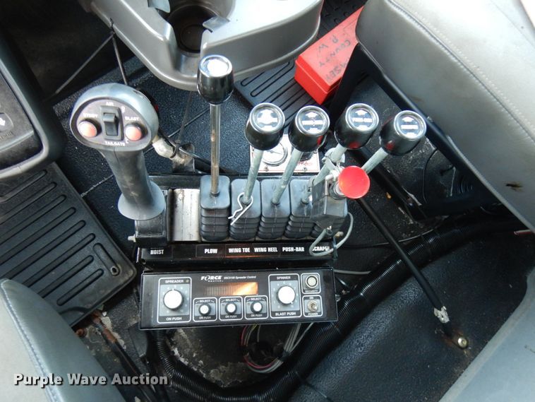 image for item KK9783 2011 International 7400  dump truck