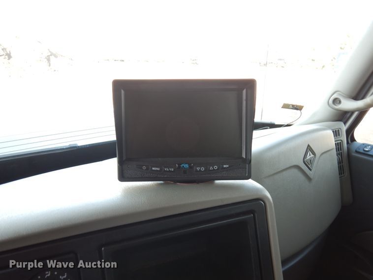 image for item KK9783 2011 International 7400  dump truck