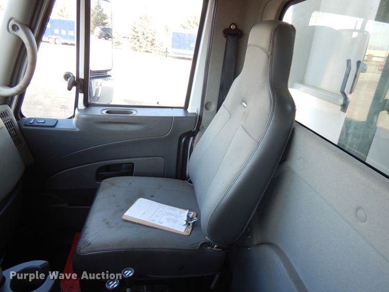 image for item KK9783 2011 International 7400  dump truck