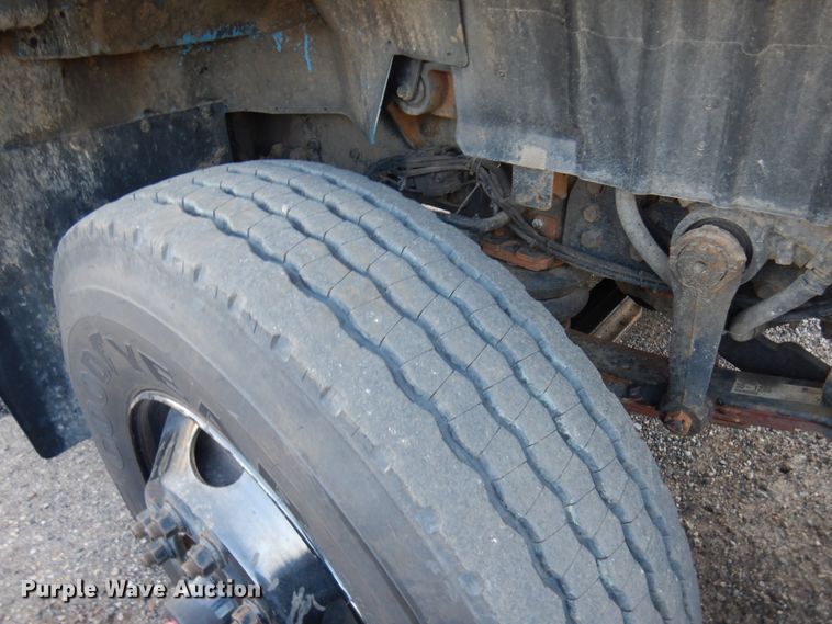 image for item KK9783 2011 International 7400  dump truck