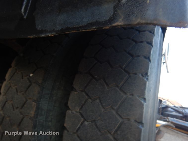 image for item KK9783 2011 International 7400  dump truck