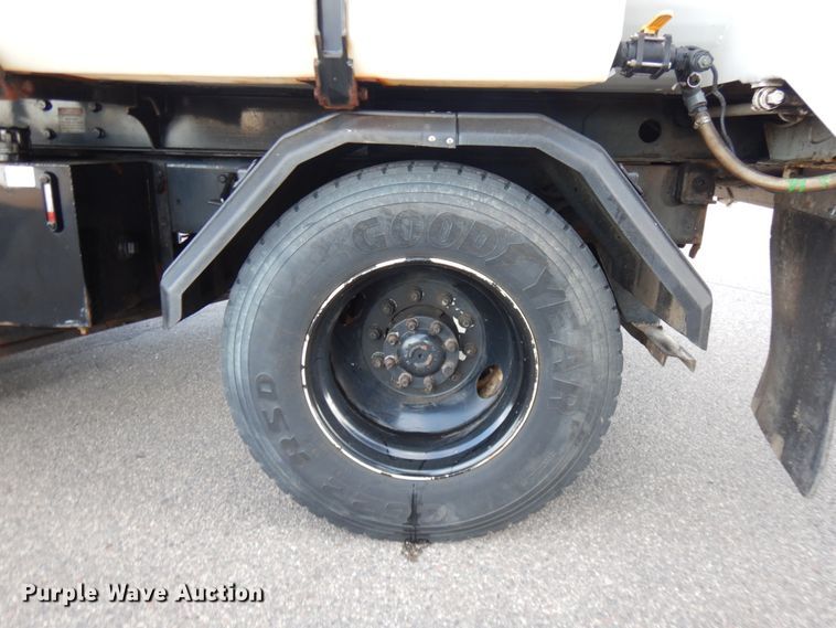 image for item KK9783 2011 International 7400  dump truck